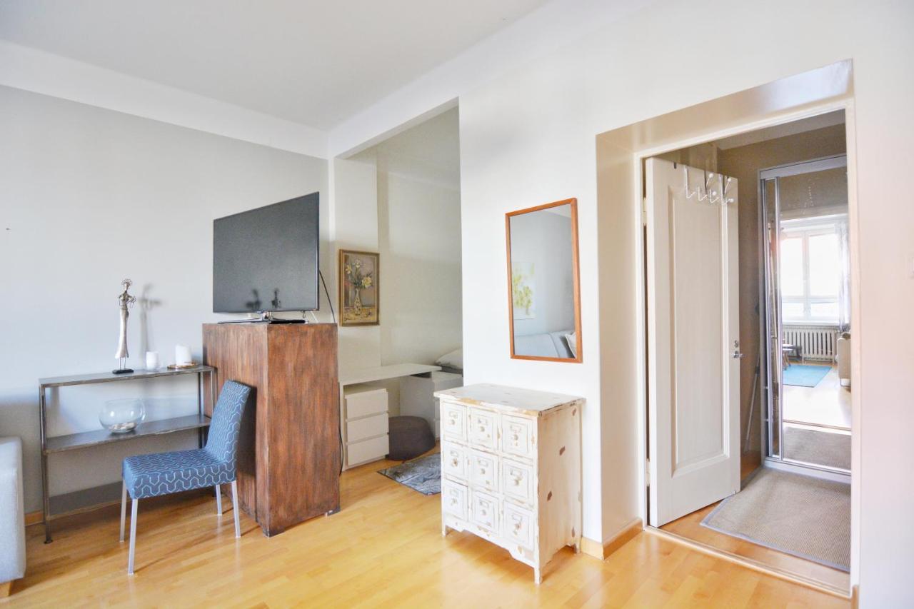 Homely - City Apartment 50M2 赫尔辛基 外观 照片